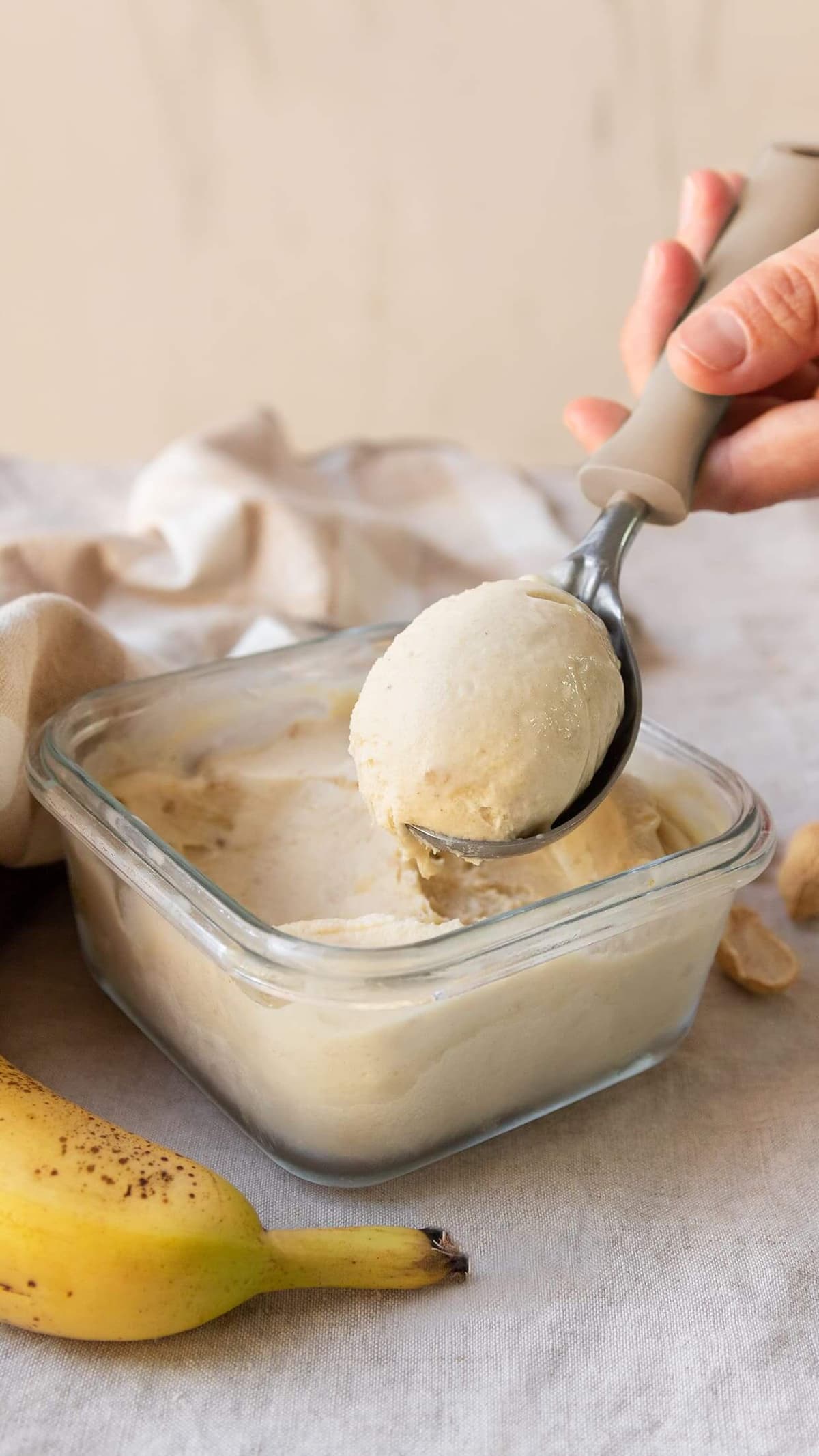 Helado instantáneo de plátano y cacahuete, sin lácteos en Mambo