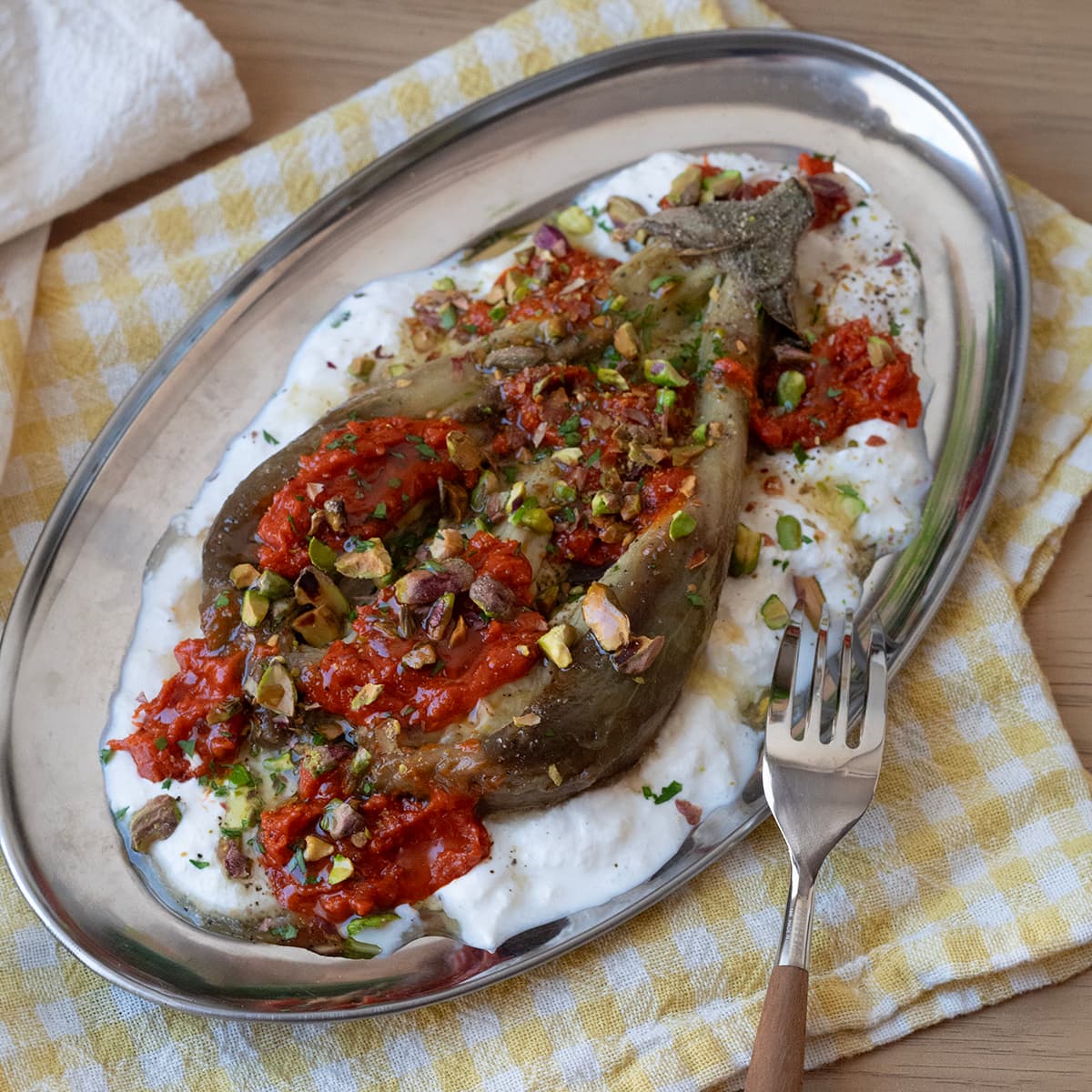 Berenjena asada con burrata y sobrasada en Cecofry
