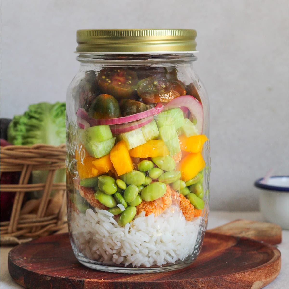 Ensalada de langostinos rebozados en coco, para llevar en Cecofry