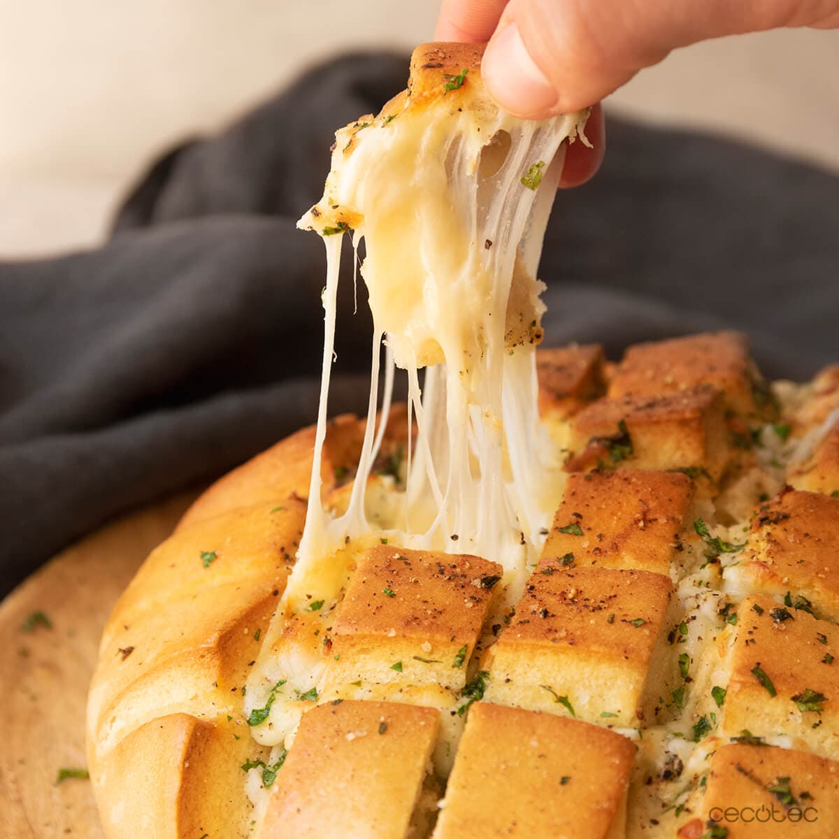 Pan relleno de queso en Cecofry