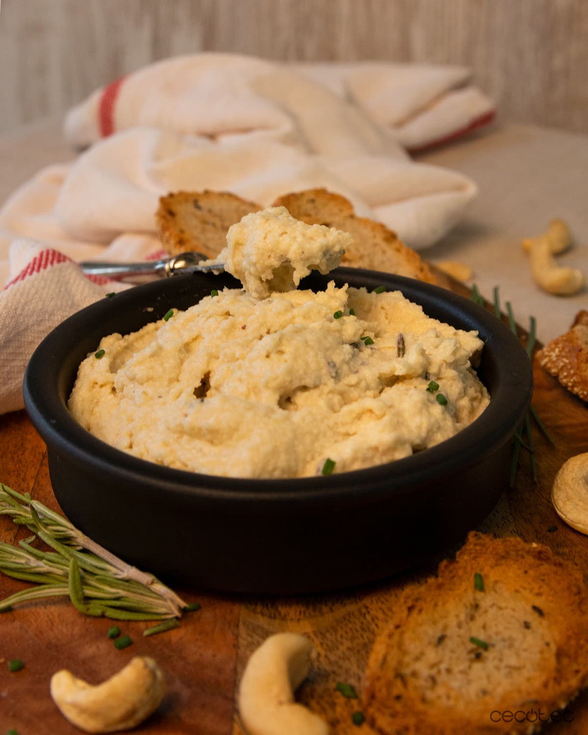 Queso untable vegano en Mambo